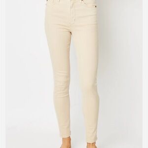 NWT Judy Blue Women's Cream Skinny Jeans 33/31